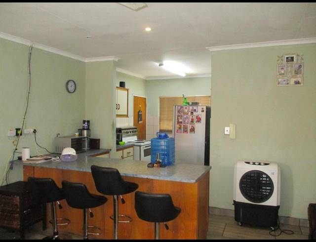 2 BEDROOM TOWNHOUSE FOR SALE IN WILGEHOF